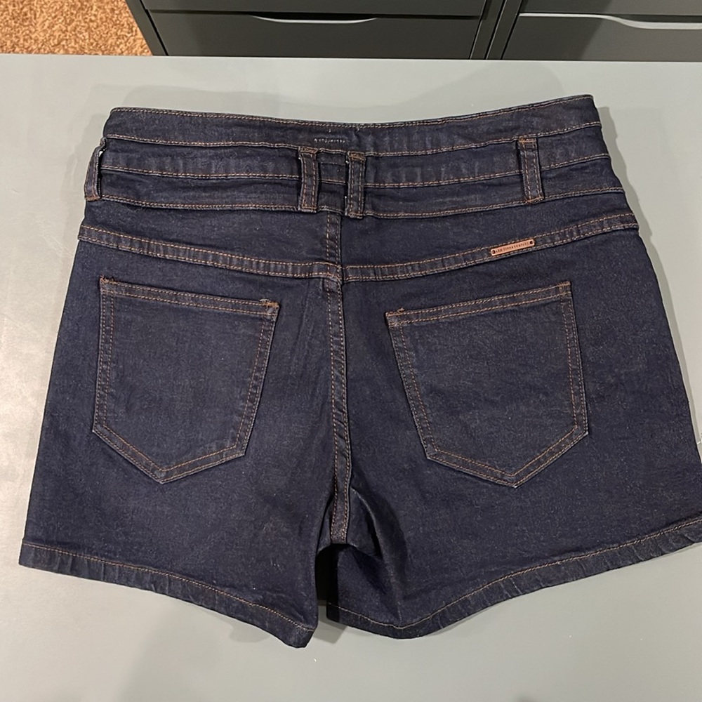 New York & Company SoHo dark blue denim shorts. Size 4 women’s. - Picture 4 of 4
